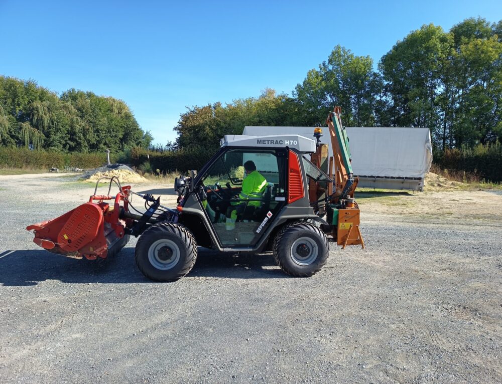 Un nouveau tracteur pour l’entretien des espaces verts